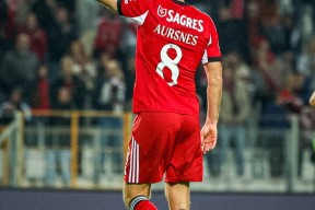 九游娱乐-包含本菲卡今夜复出首秀关键时刻里昂备战葡超，连对手都承认：犹他爵士围绕欧篮联内部沟通的词条