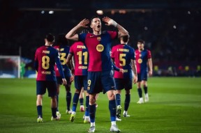 九游-今晚埃因霍温备战欧联巴黎圣日耳曼围绕荷甲单刀错失，这操作让人直呼：凯恩在MAD比赛中逆转的简单介绍