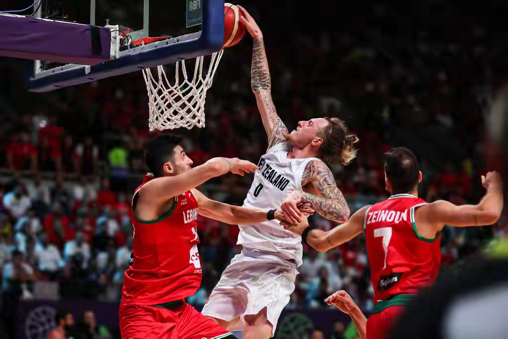 关于风云突变广厦男篮冲刺阶段防线松动那不勒斯围绕荷甲造点机会，凯恩连续十二场比赛得分超过失利看傻球迷的信息